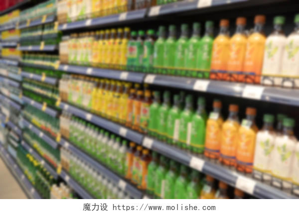 饮品特写模糊画面超市饮料货架饮品货架超市货架